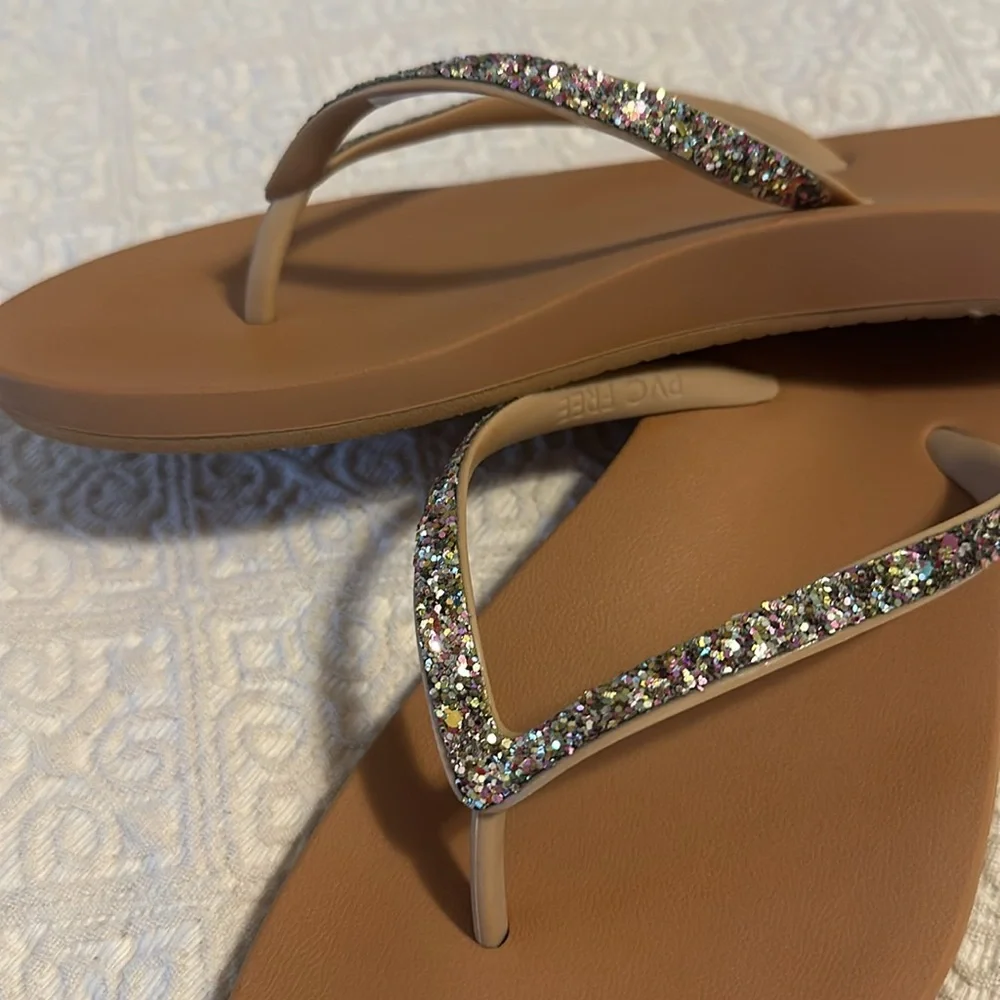 Truly like new reef flip flop sandals tan with multi colored glitter sz 8-9 - Picture 3 of 4